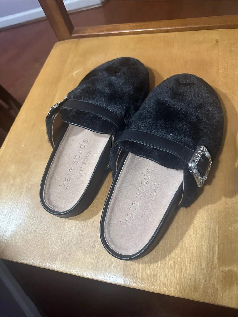kate spade Black Faux-Fur Slide Mules with Jeweled Buckle Accent Sise 7.5